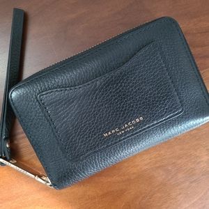 Marc Jacobs Black Leather Wallet (Used)